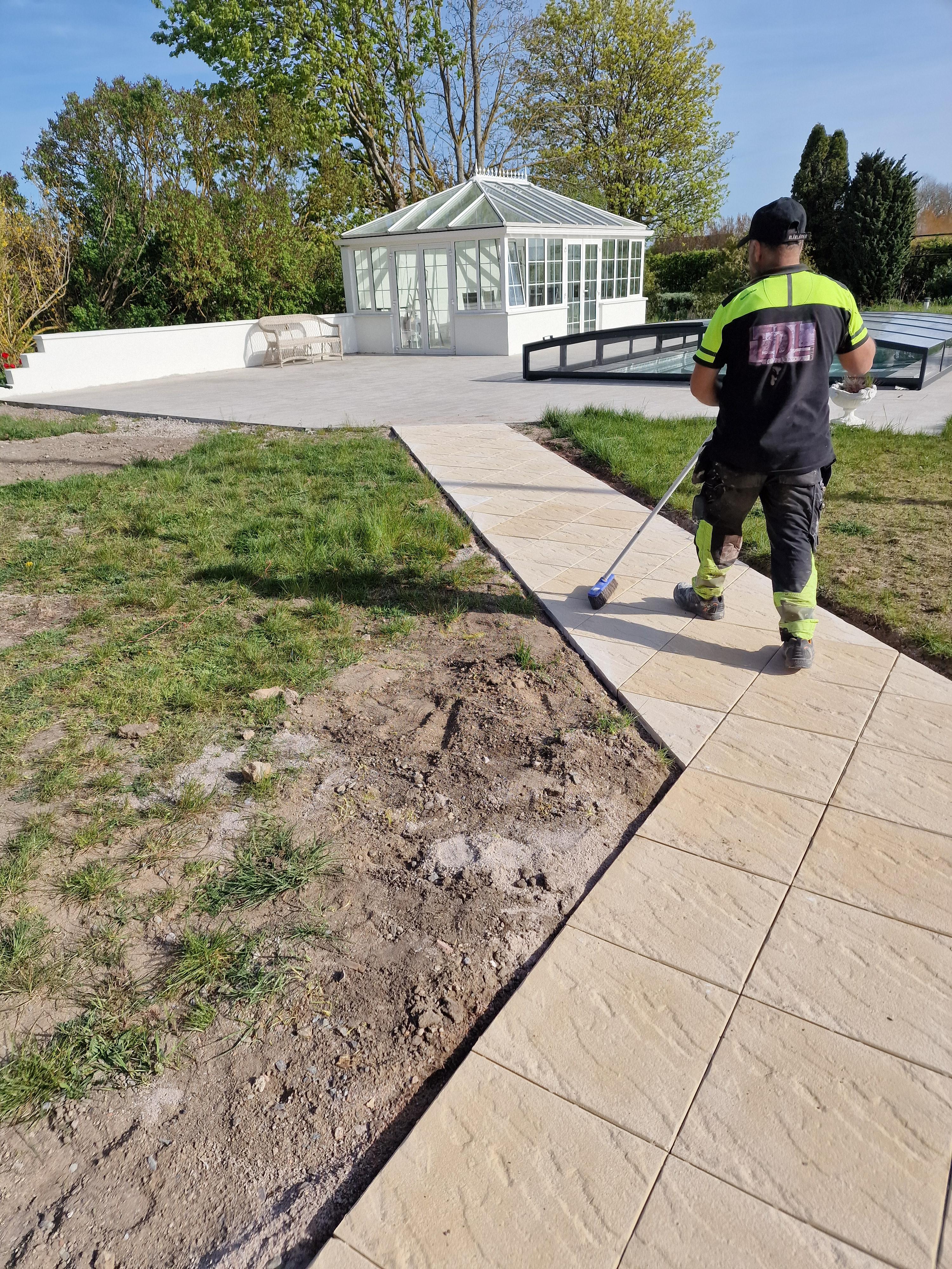 Plattsättning på bakgården i Malmö – projektbild 15 av 18